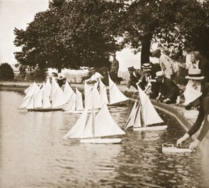 Une course de yachts modèles, Alexandra Palace, illustration de Prisonniers allemands en Grande-Bretagne - English Photographer